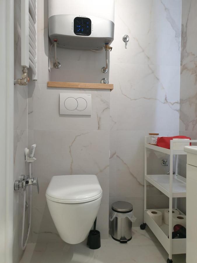 Design Apartment "Salon 535" Belgrado Exterior foto